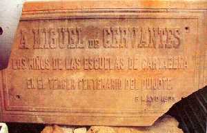 Lápida conmemorativa del III Centenario de Cervantes en Cartagena