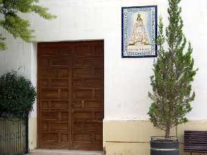 Puerta de Ingreso y Azulejo 