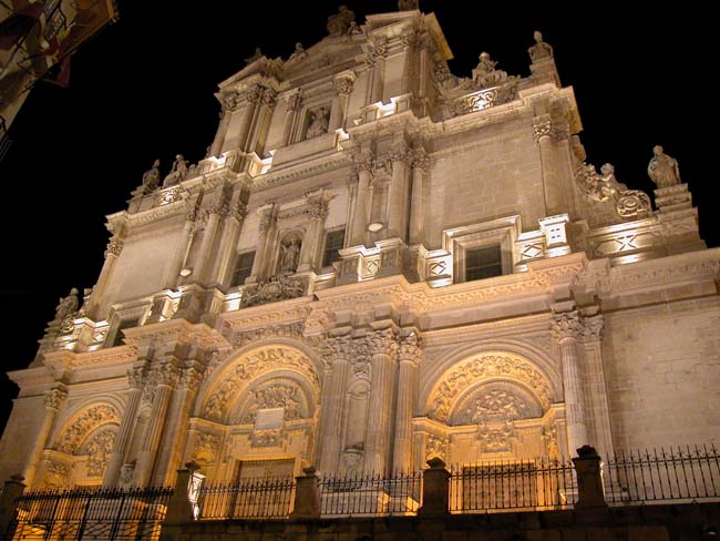 La Excolegiata de San Patricio de noche. Regin de Murcia Digital