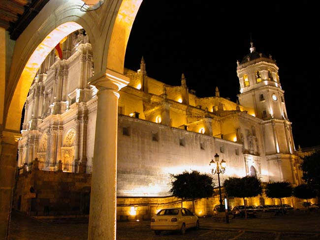 La Excolegiata de San Patricio de noche. Regin de Murcia Digital