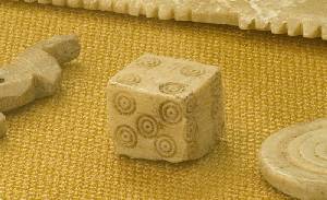 Dado romano en el Museo Arqueológico de Cartagena